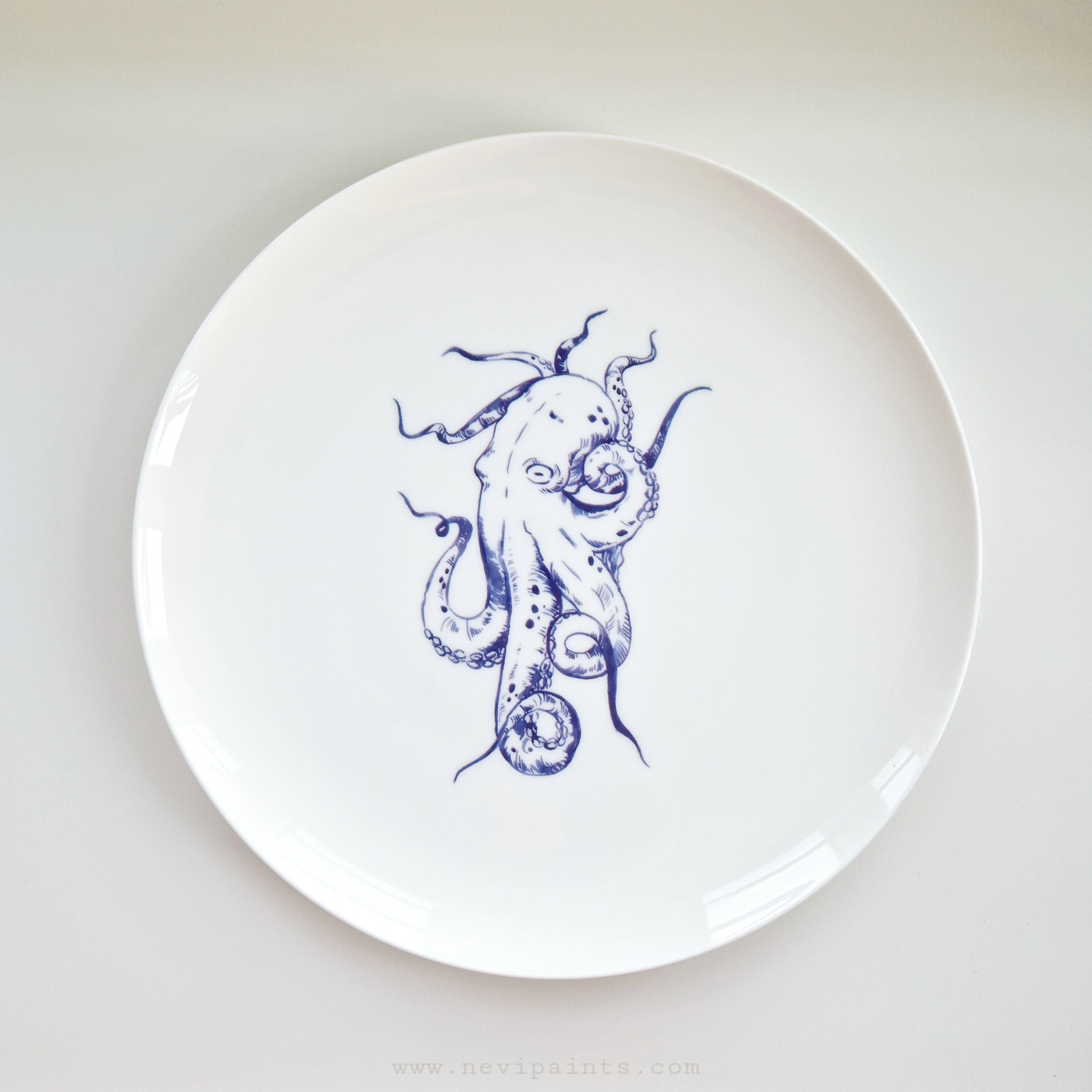 Blue Octopus Dinner Plate nevipaints