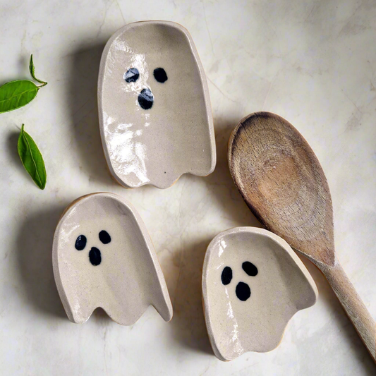 Ghost spoon rest