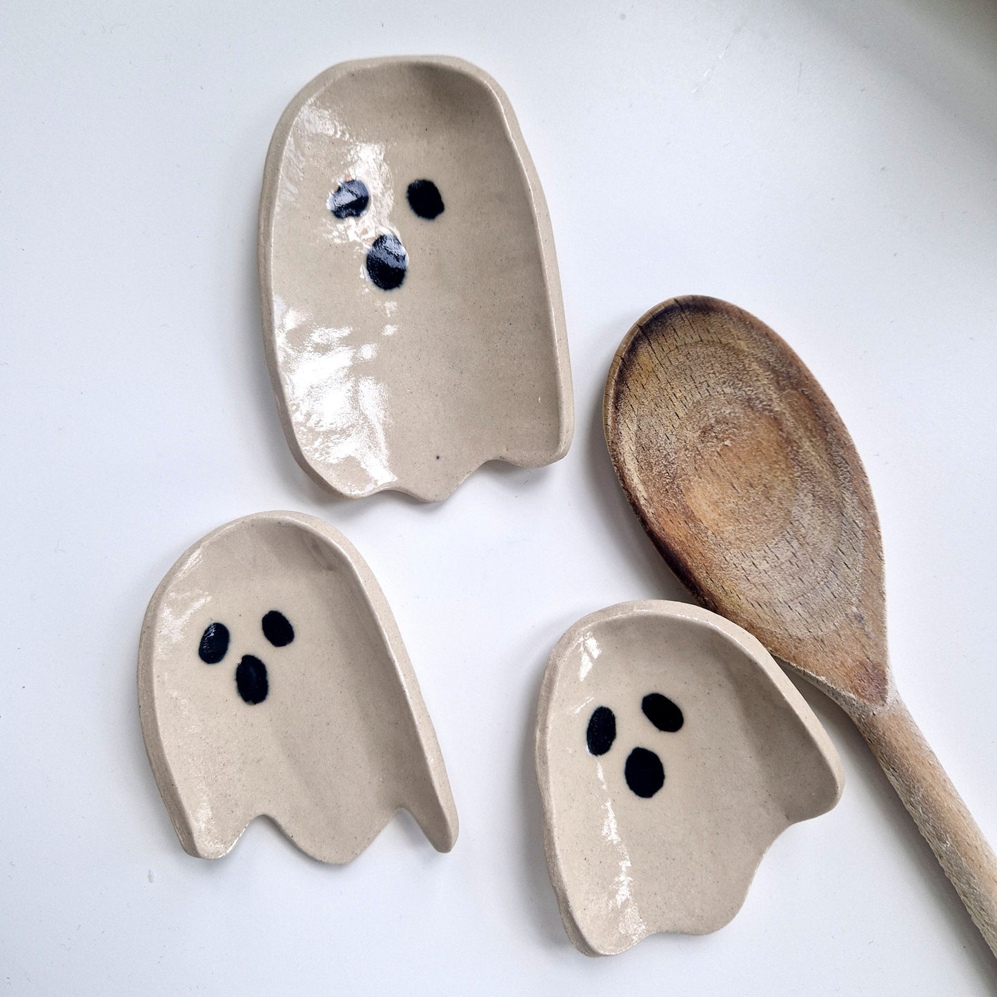 Ghost spoon rest